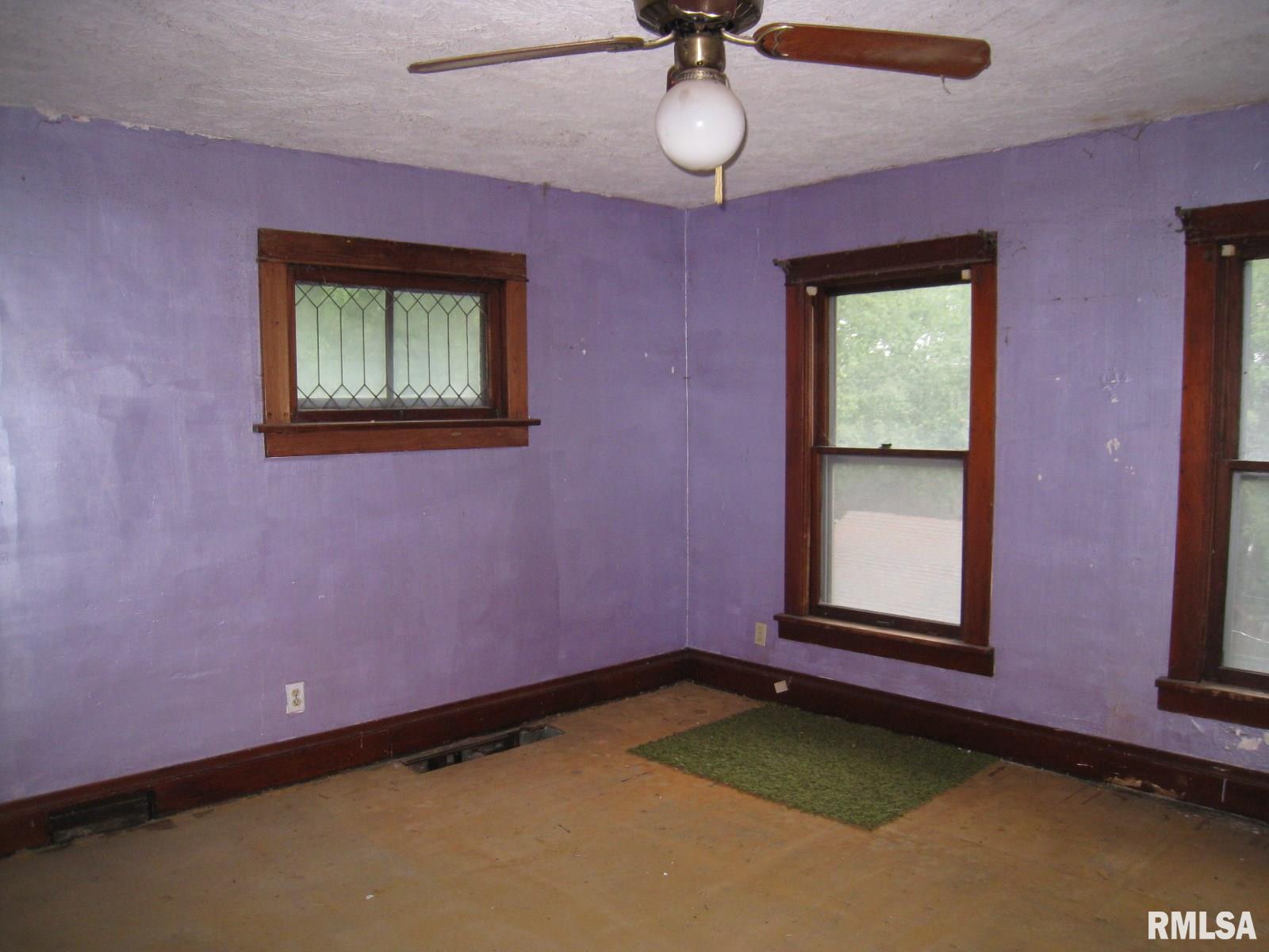 926 43rd Street Rock Island, IL 61201 - Photo 14 of 34