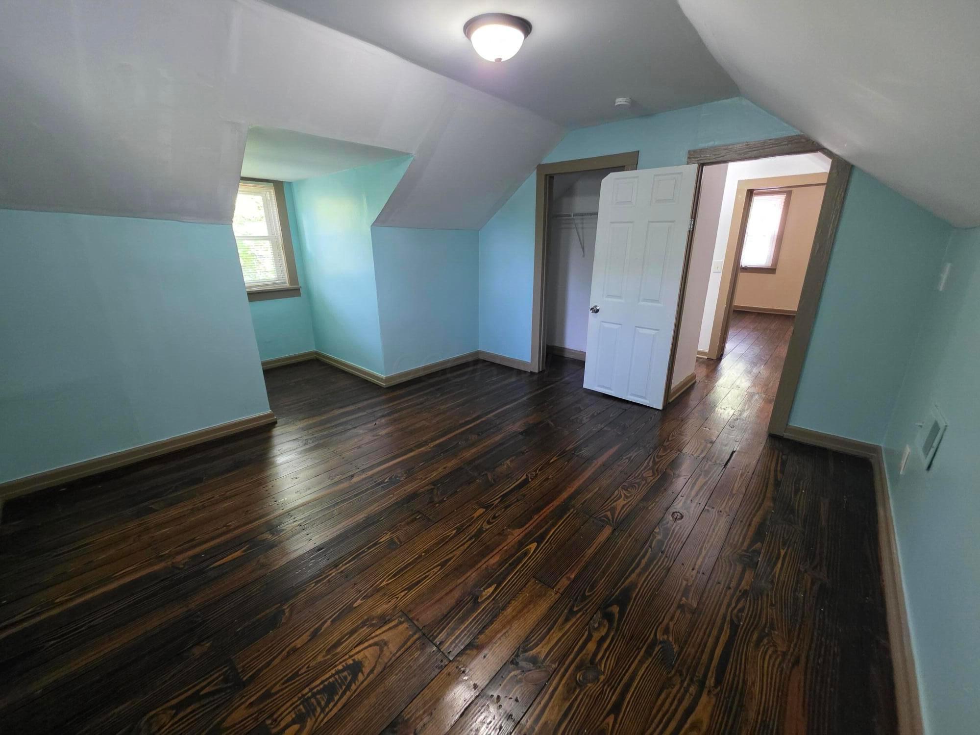 1597 Koebel Road Columbus, OH 43207 - Photo 22 of 32