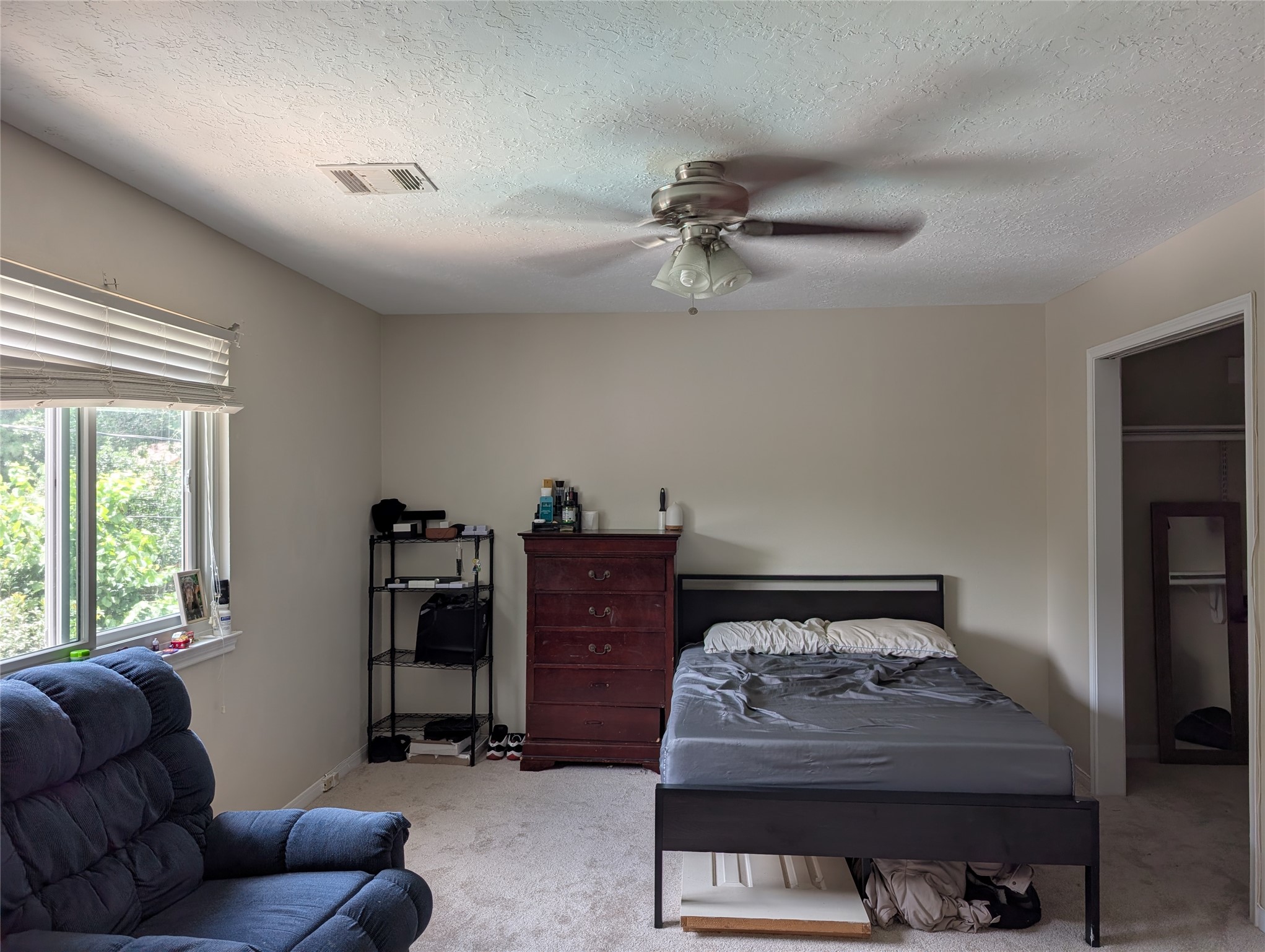 19623 Teller Boulevard Spring, TX 77388 - Photo 20 of 26 End of Hallway Bedroom