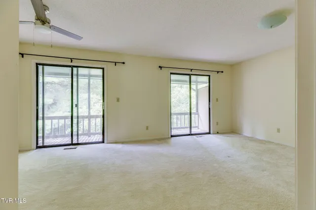 $205,000 | 605 Redstone Drive, Unit 28, Bristol, TN 37620