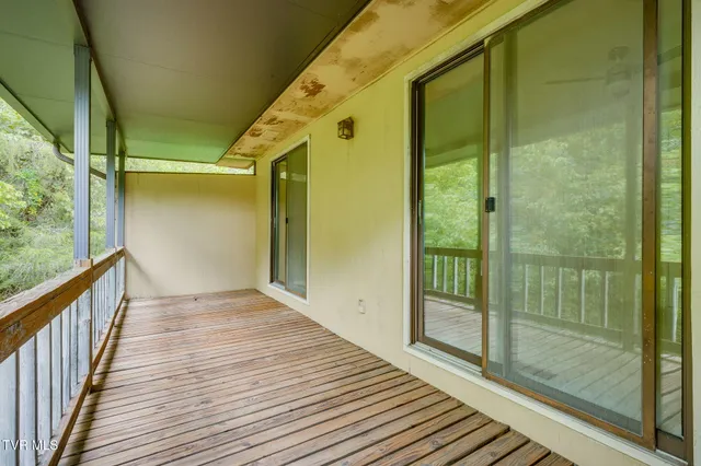 $205,000 | 605 Redstone Drive, Unit 28, Bristol, TN 37620