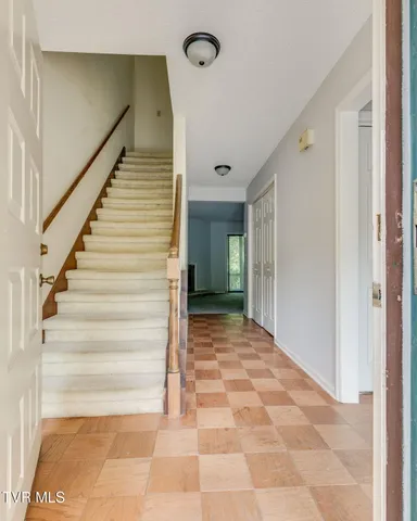 $205,000 | 605 Redstone Drive, Unit 28, Bristol, TN 37620