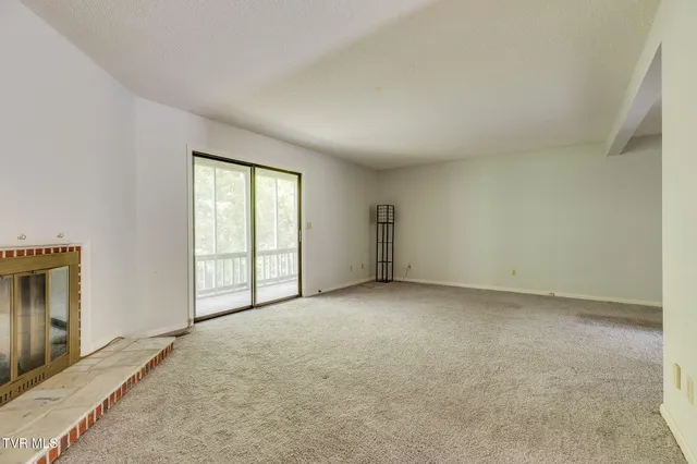 $205,000 | 605 Redstone Drive, Unit 28, Bristol, TN 37620