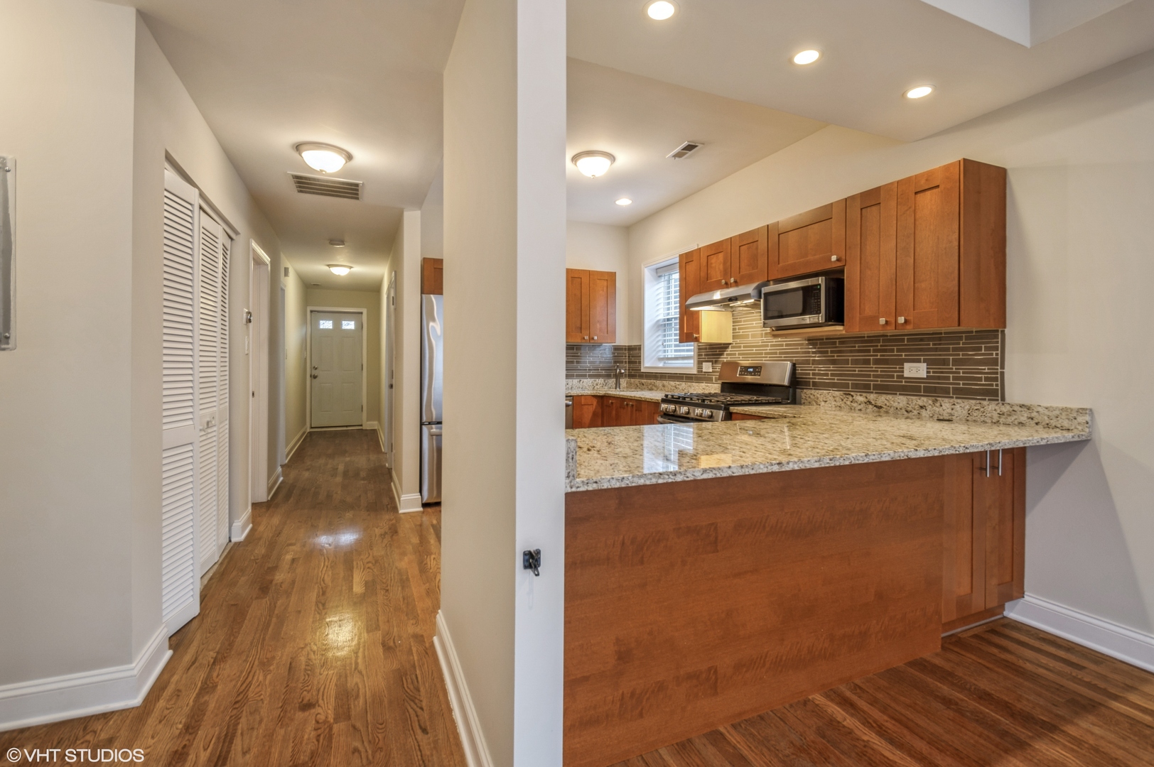 2417 North Ridgeway Avenue, Unit 1 Chicago, IL 60647 - Photo 6 of 22 Gallery Image 6