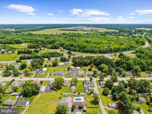a picture of a floor with a city view