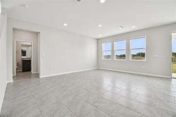 $3,150 | 3827 Sunny Spring Street, Plant City, FL 33565