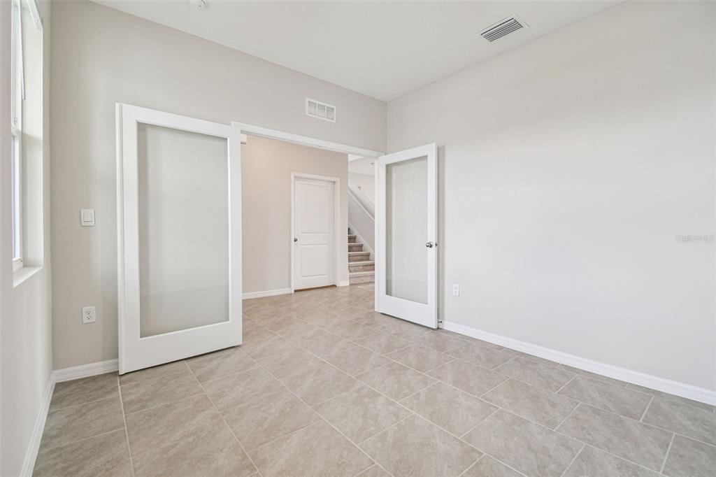 3827 Sunny Spring Street Plant City, FL 33565 - Photo 7 of 57 an empty room with closet area