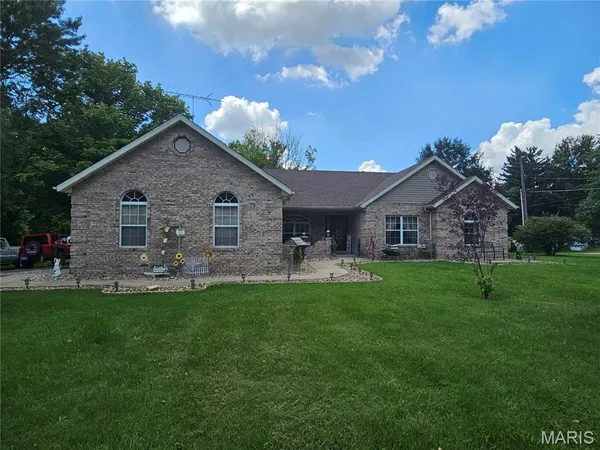$299,000 | 405 South 3rd Street, Percy, IL 62272