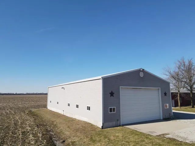 $2,000,000 | 5317 North 1600th Street, Newton, IL 62448