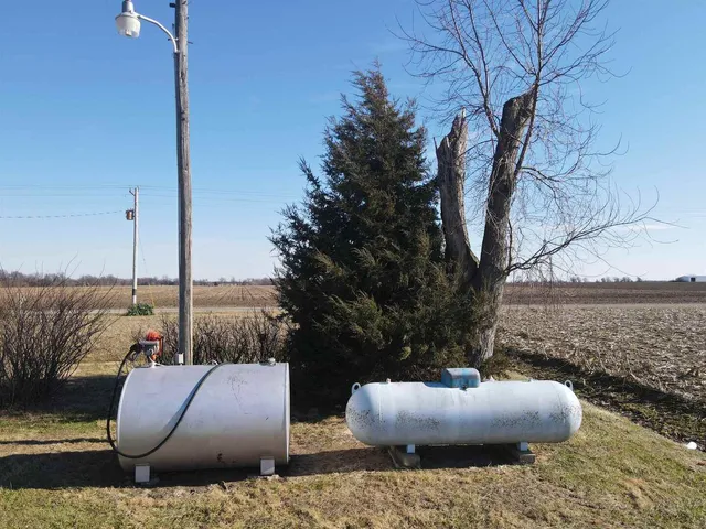 $2,000,000 | 5317 North 1600th Street, Newton, IL 62448