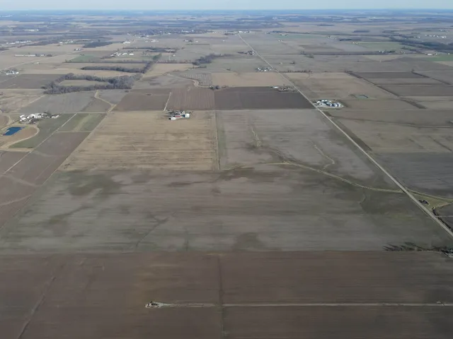 $2,000,000 | 5317 North 1600th Street, Newton, IL 62448