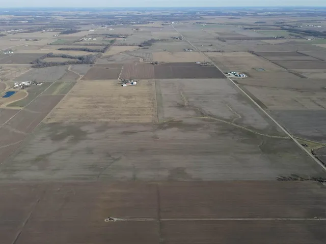 $2,000,000 | 5317 North 1600th Street, Newton, IL 62448