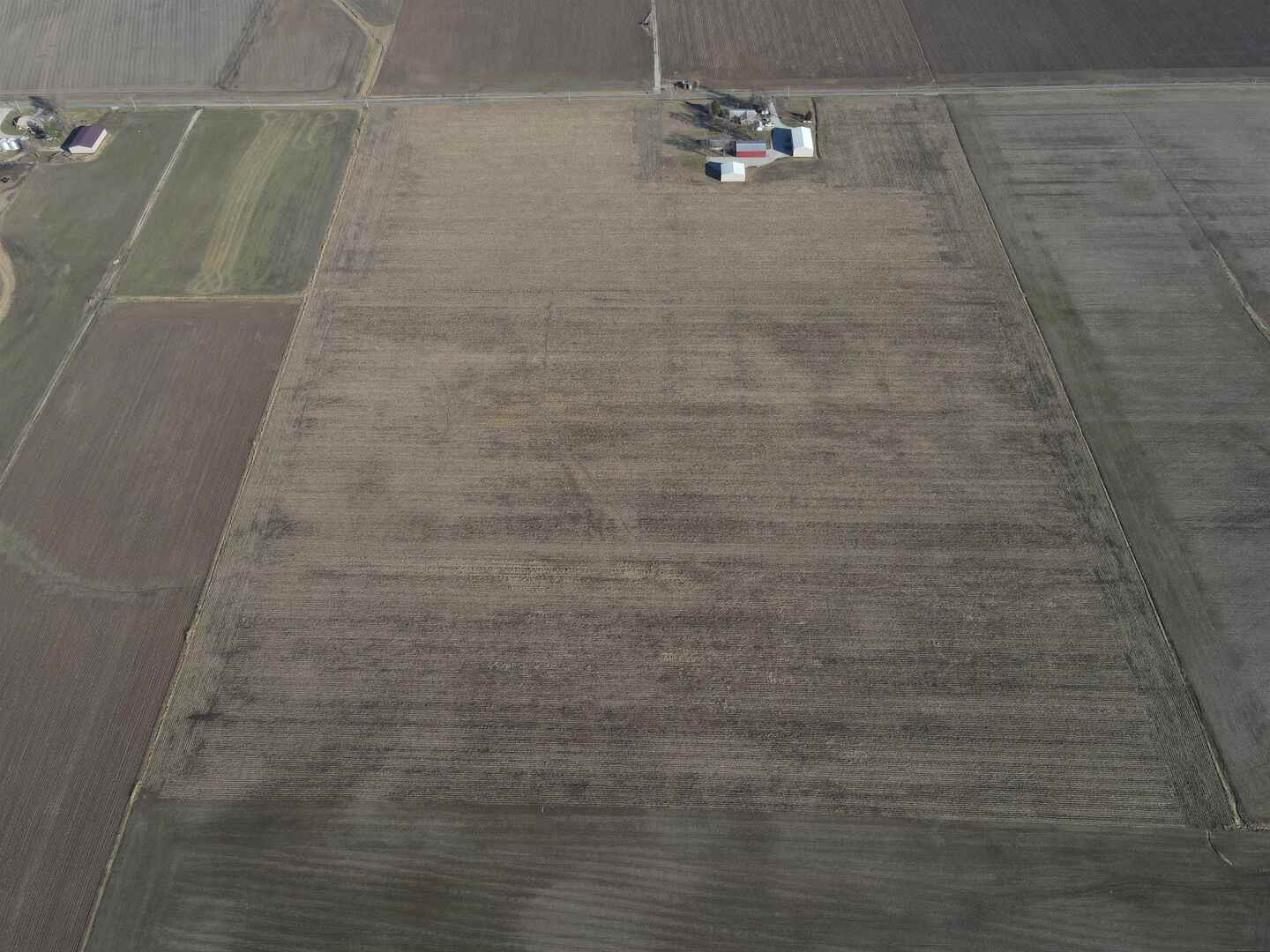 5317 North 1600th Street Newton, IL 62448 - Photo 56 of 63 a bathroom with a shower