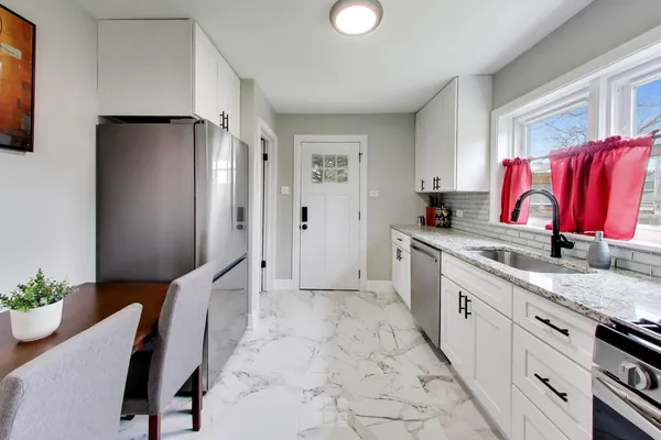 $505,000 | 321 South Gilbert Avenue, La Grange, IL 60525