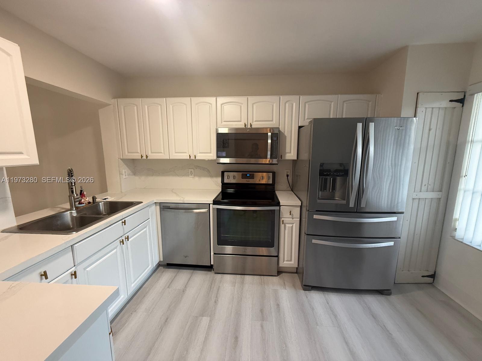 8240 Northwest 10th Street, Unit 10 Miami, FL 33126 - Photo 5 of 21