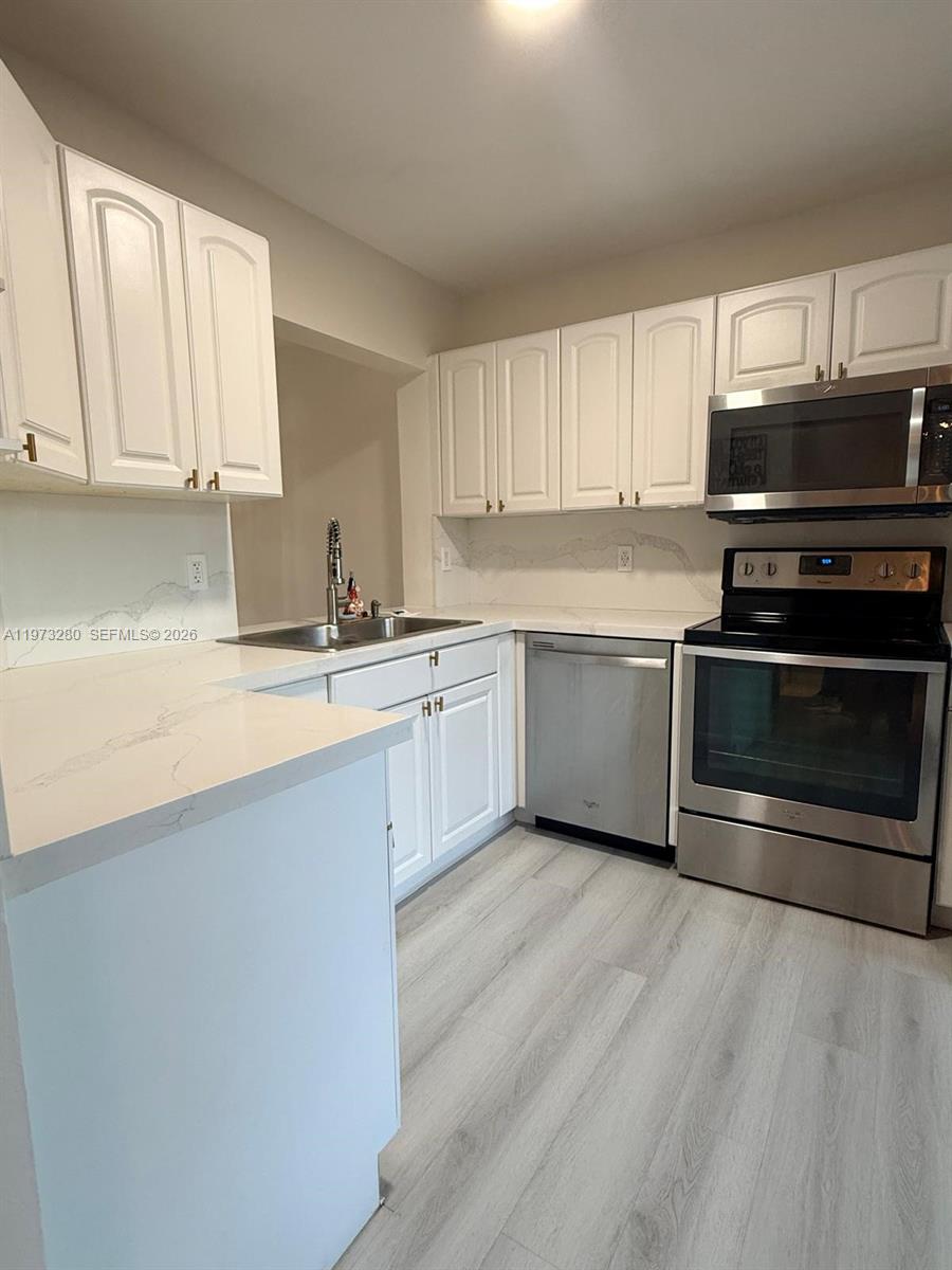 8240 Northwest 10th Street, Unit 10 Miami, FL 33126 - Photo 6 of 21