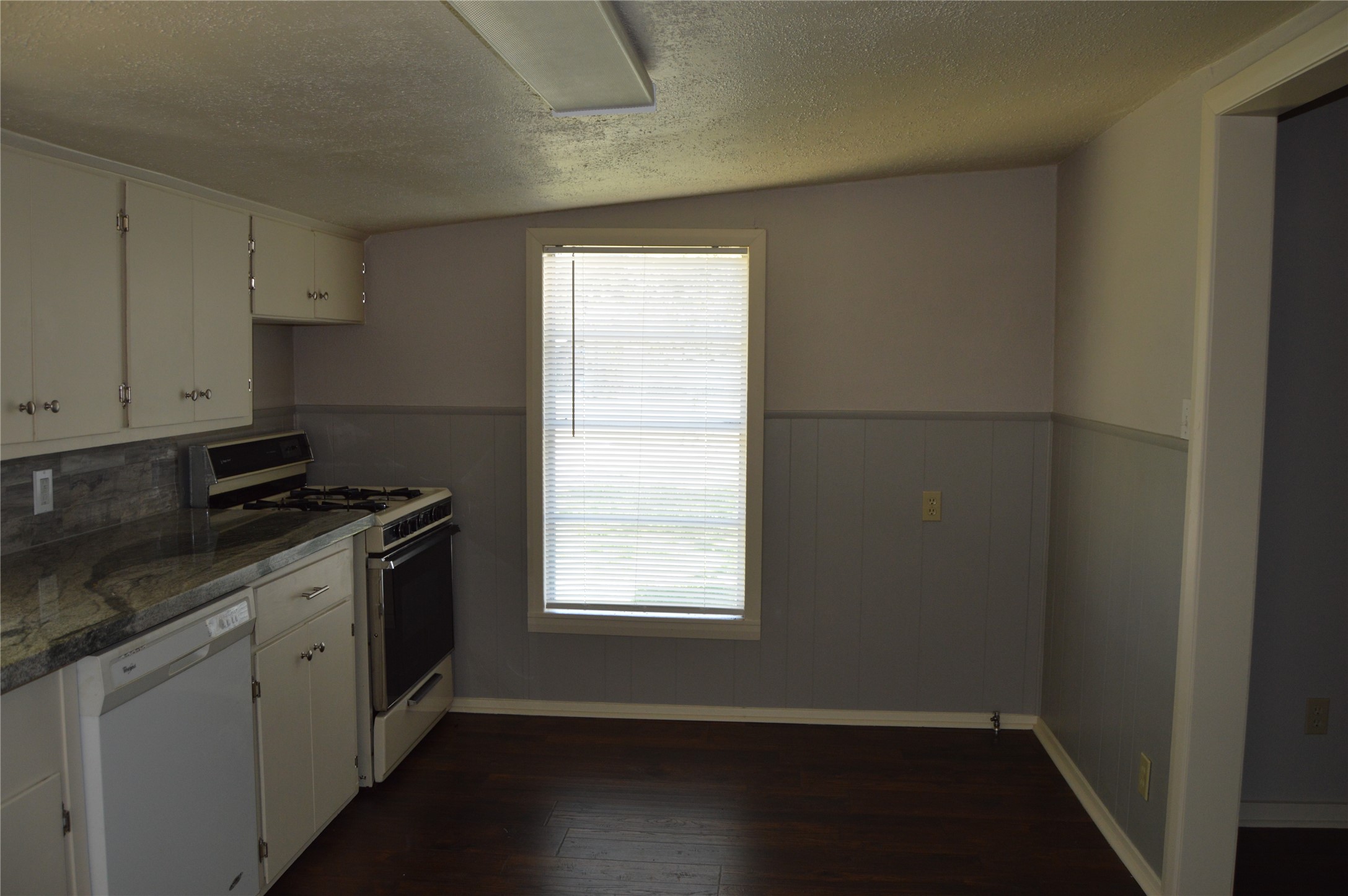 110 Cedar Street Highlands, TX 77562 - Photo 13 of 22