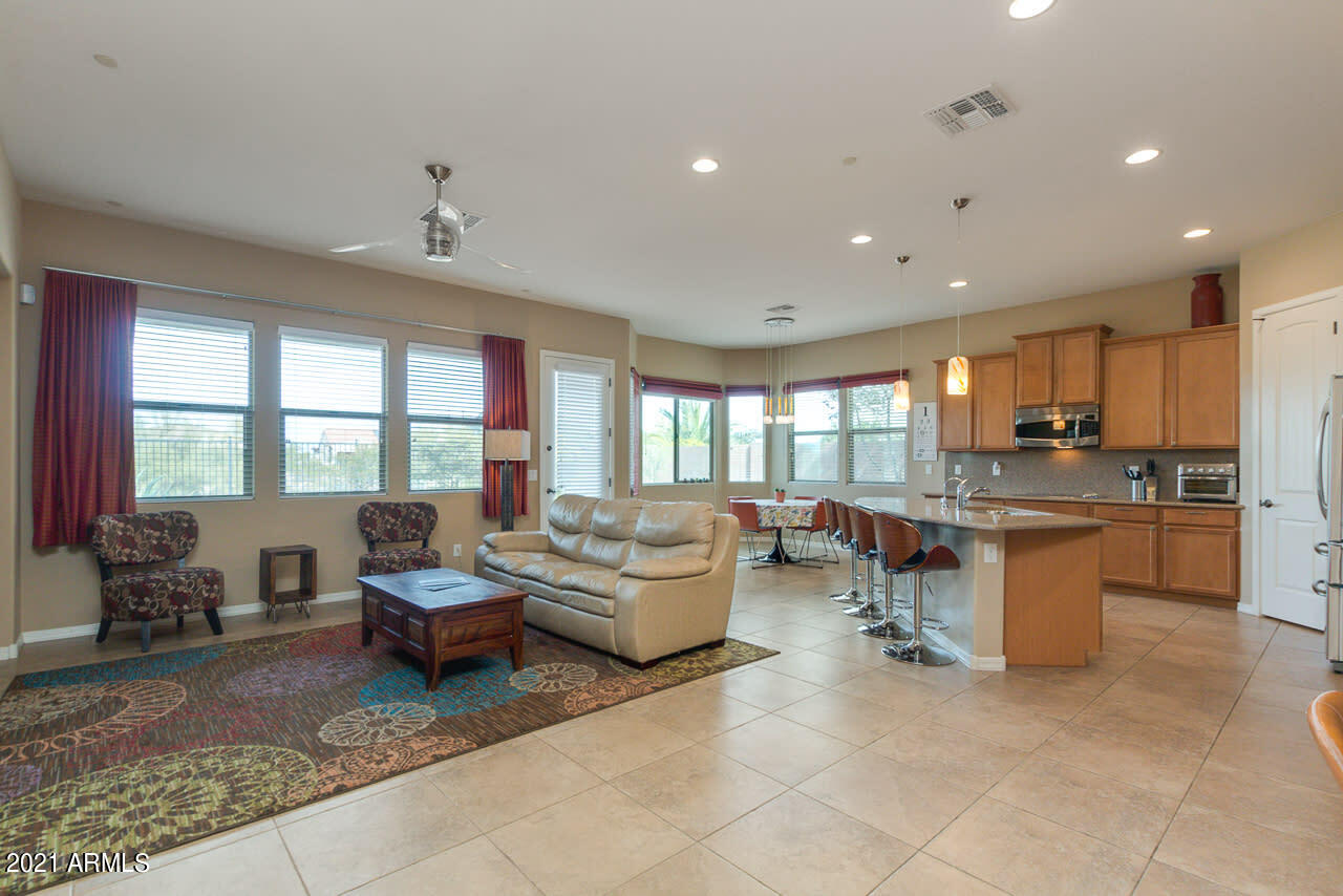 17978 West Agave Road Goodyear, AZ 85338 - Photo 16 of 50 Listing_618955_Photo_16