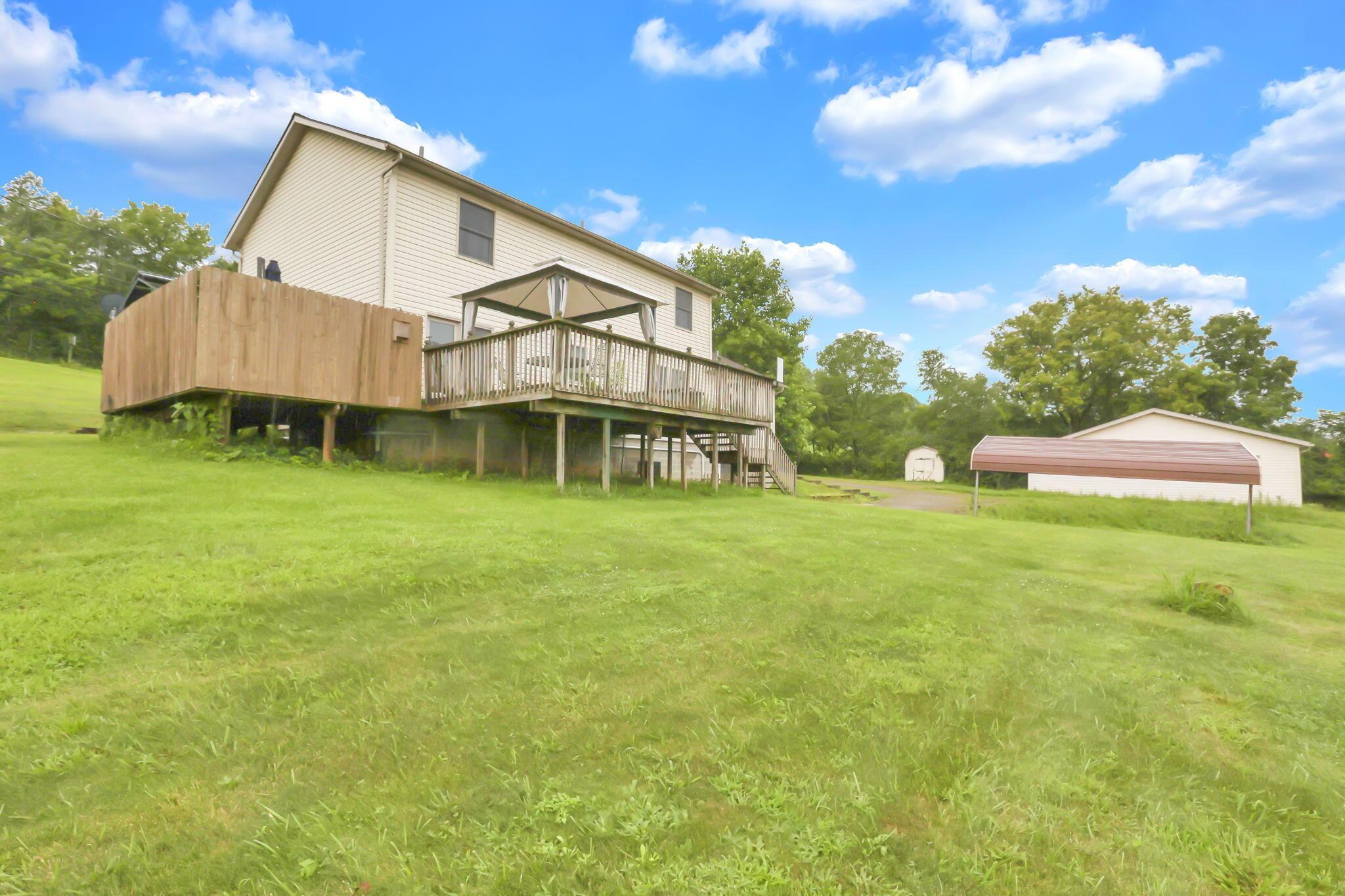 11839 Flint Ridge Road Southeast Newark, OH 43056 - Photo 46 of 50 Back yard