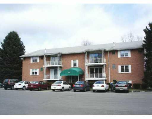 220 Coraopolis Road, Unit 7 Coraopolis, PA 15108 - Photo 1 of 3 Exterior Front.