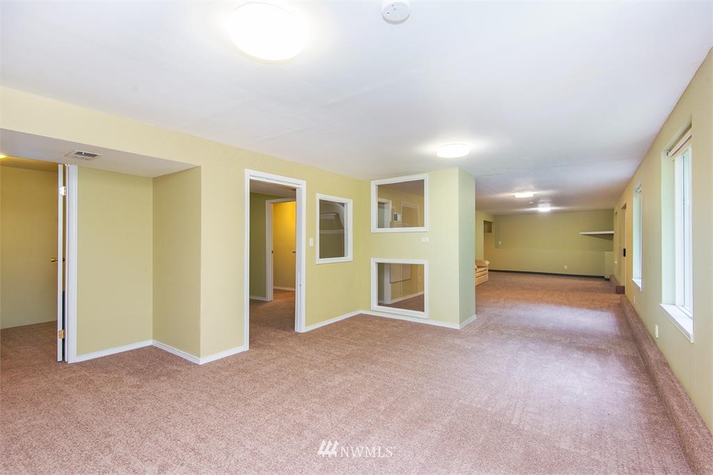 3130 Rocky Point Road Northwest Bremerton, WA 98312 - Photo 14 of 18 Gallery Image 14