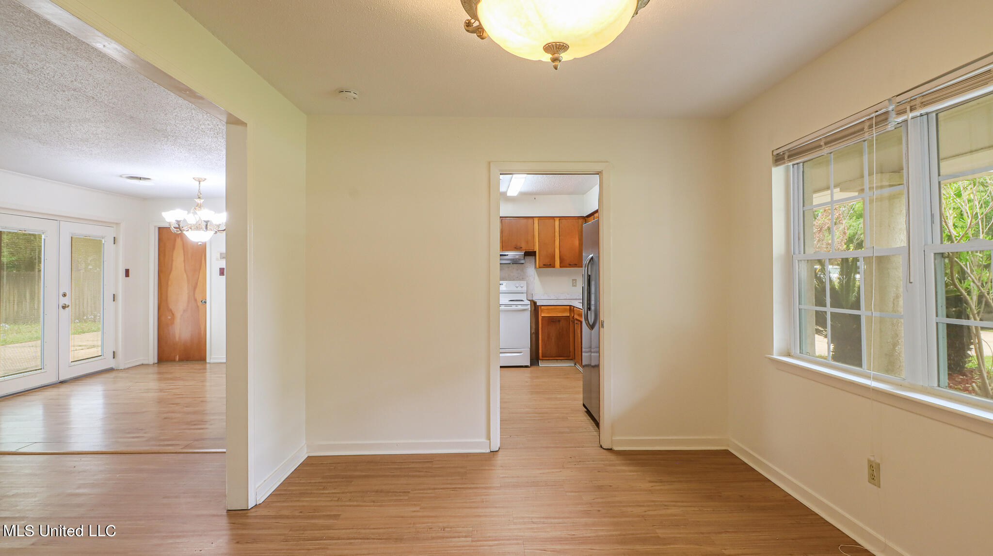 2259 Old Popp's Ferry Road Biloxi, MS 39532 - Photo 8 of 26 Popps Ferry-48010