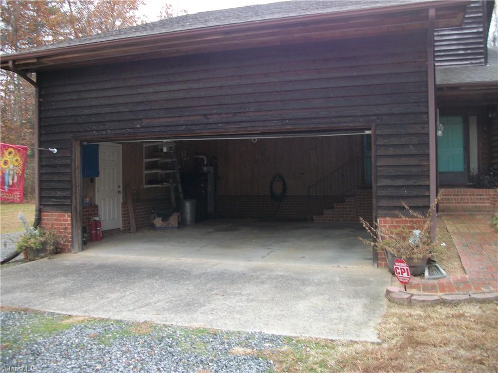 1656 Highway 87 Elon, NC 27244 - Photo 5 of 24