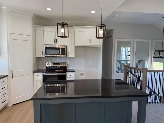 $394,000 | 1329 North Holland Drive, Independence, MO 64056