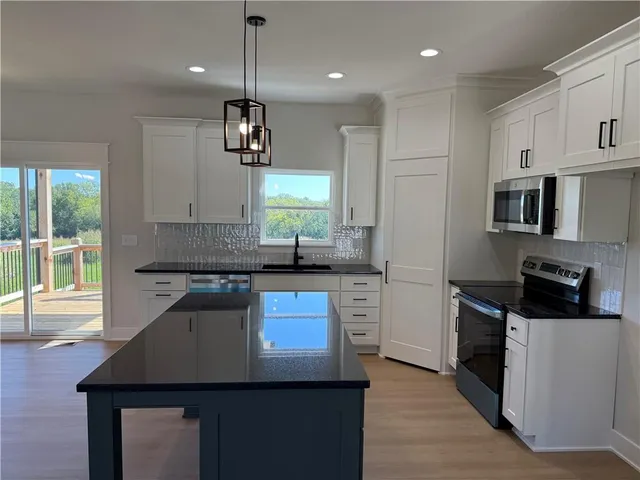 $394,000 | 1329 North Holland Drive, Independence, MO 64056