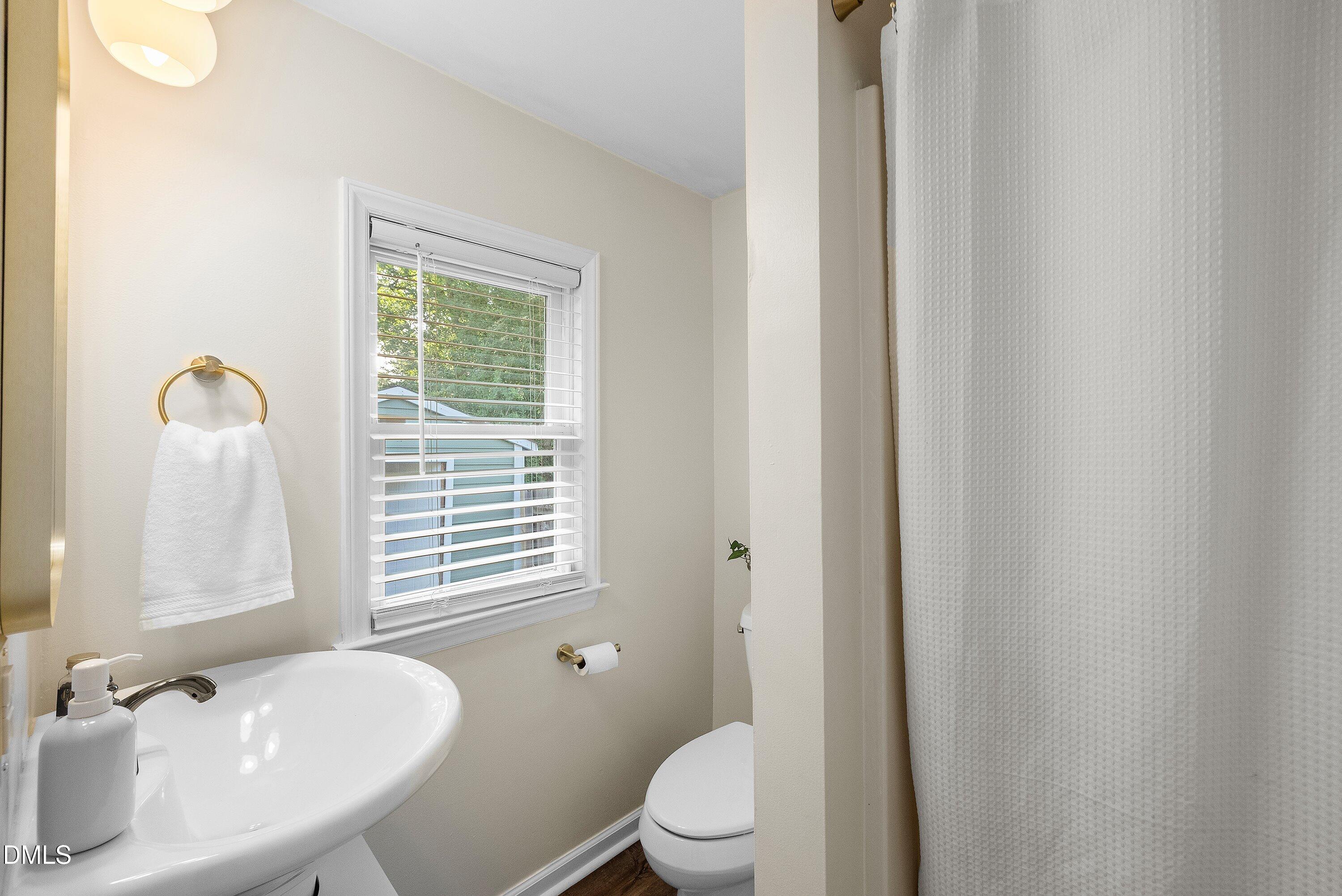 420 North Allen Road Wake Forest, NC 27587 - Photo 13 of 52 22-420 N Allen_0518