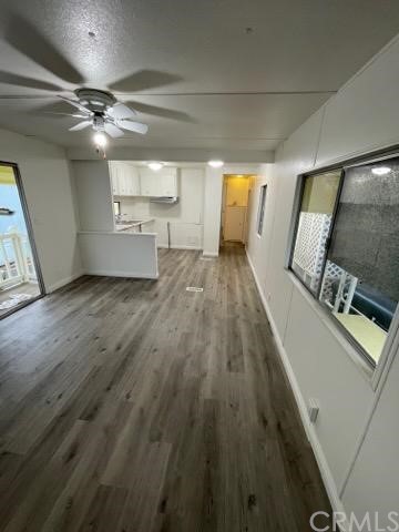 2345 190th, Unit 76 Redondo Beach, CA 90278 - Photo 5 of 10 a view of a living room a kitchen and a sink