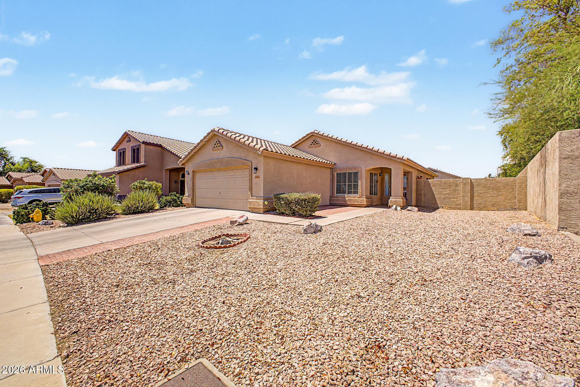 6906 West Phelps Road Peoria, AZ 85382 - Photo 2 of 19 03-Phelps