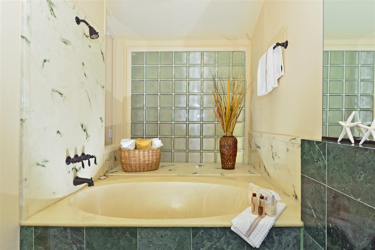 13932 Mango Drive Del Mar, CA 92014 - Photo 18 of 25