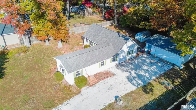 $2,099 | 2060 North Morton Avenue, Morton, IL 61550