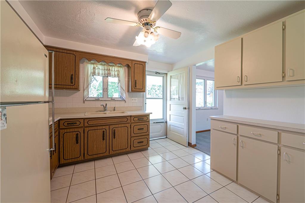 11725 McKee Road Irwin, PA 15642 - Photo 7 of 20 Gallery Image 7