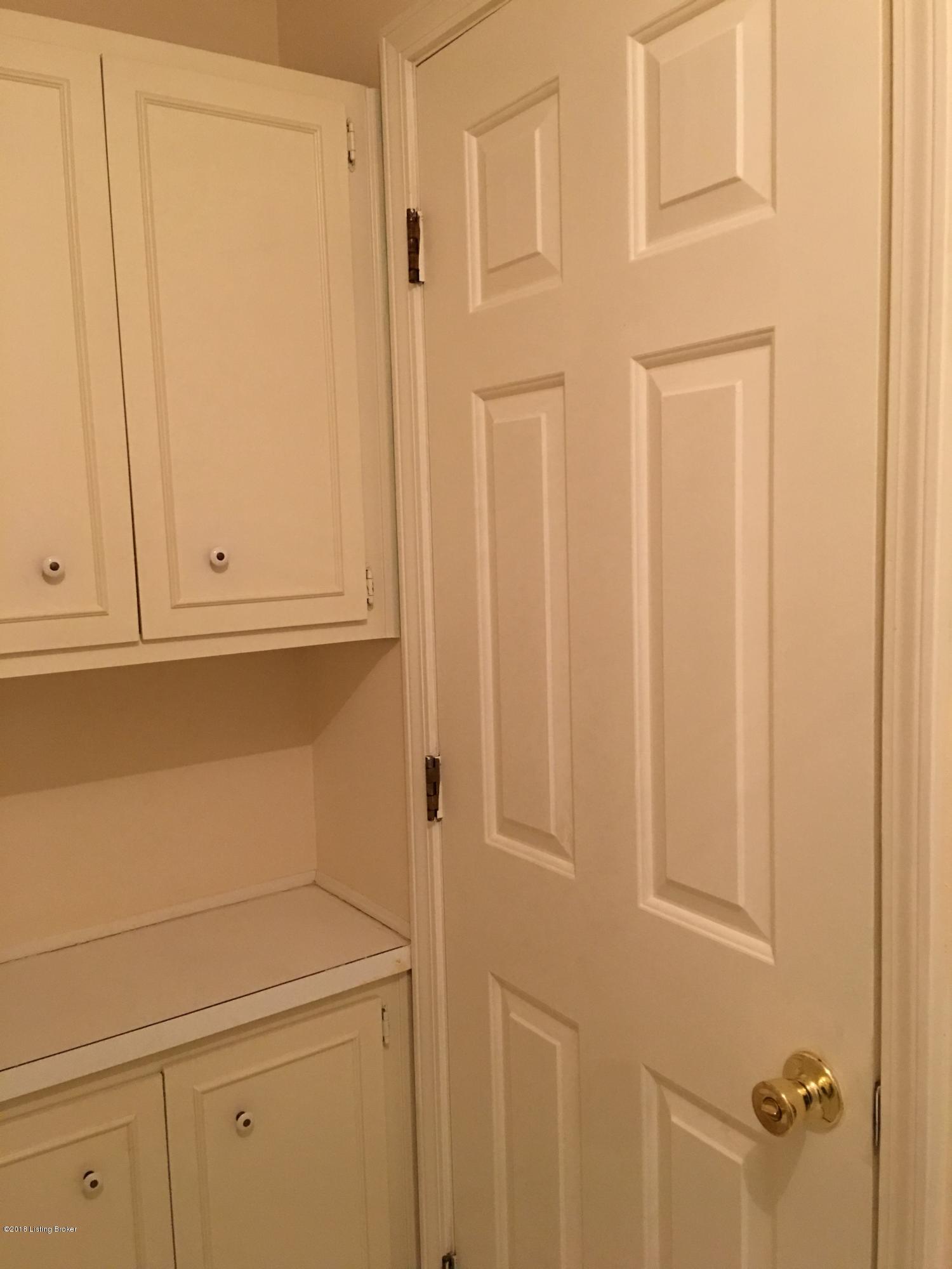 276 Moser Road Louisville, KY 40223 - Photo 24 of 26 IMG_2294