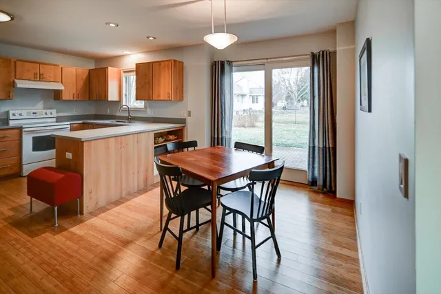 $474,900 | 5 Norwalk Circle, Madison, WI 53717