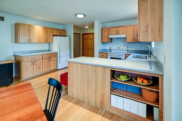 $474,900 | 5 Norwalk Circle, Madison, WI 53717