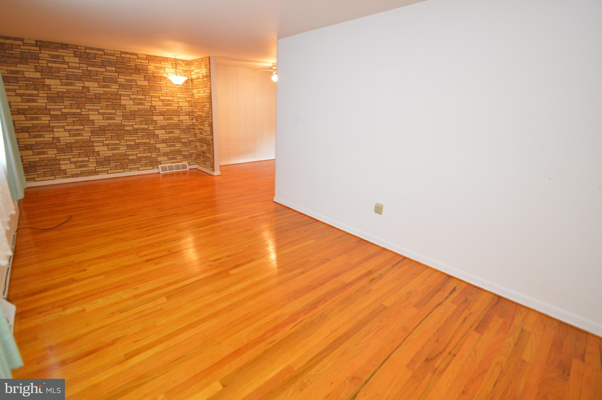 505 Spring Avenue Lititz, PA 17543 - Photo 6 of 18