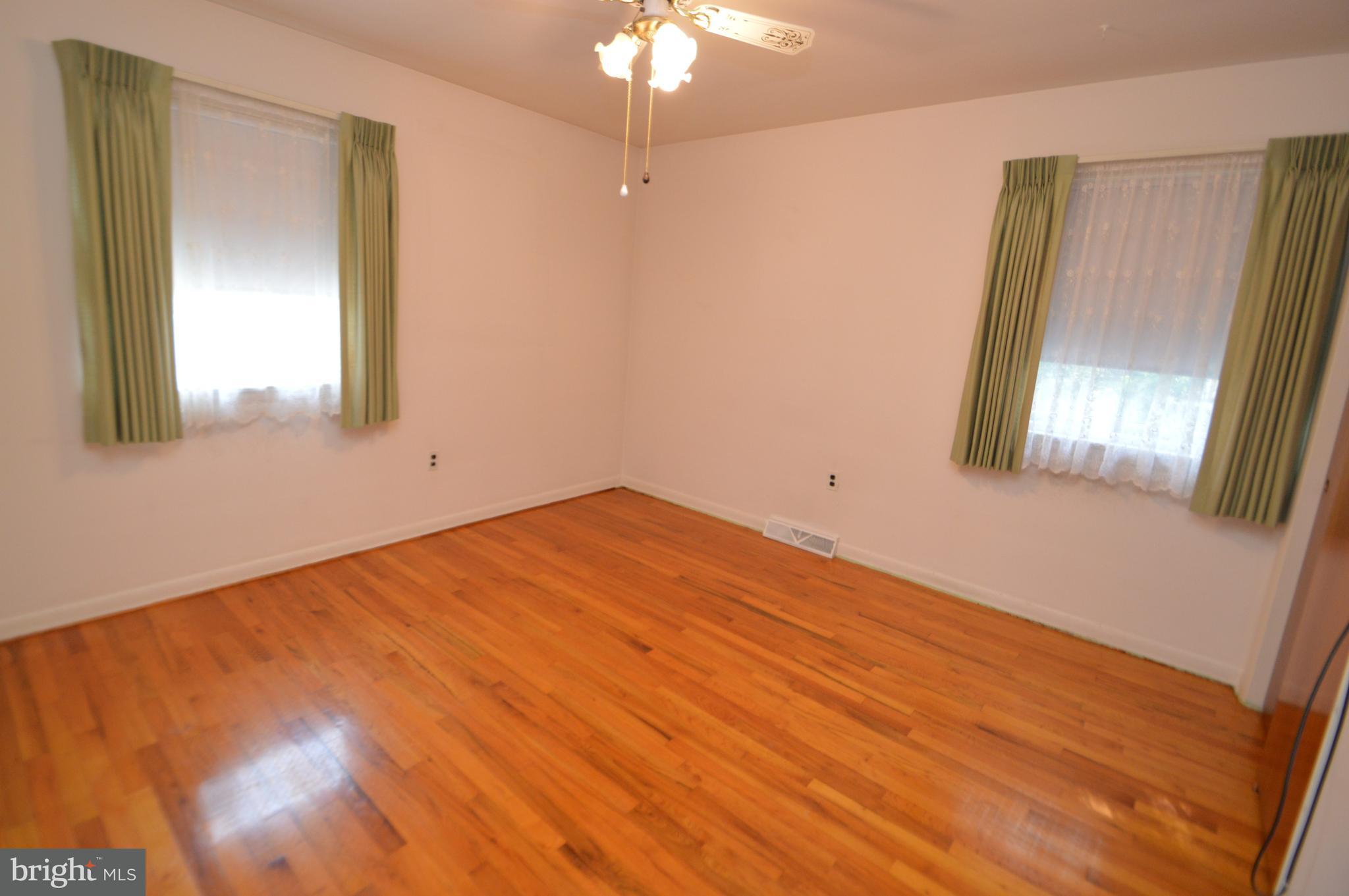 505 Spring Avenue Lititz, PA 17543 - Photo 9 of 18