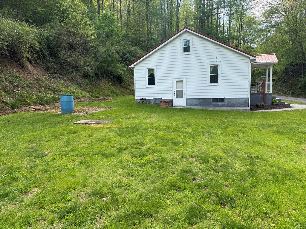 1762 Wds Frk Road Grundy, VA 24614 - Photo 33 of 39 Gallery Image 33