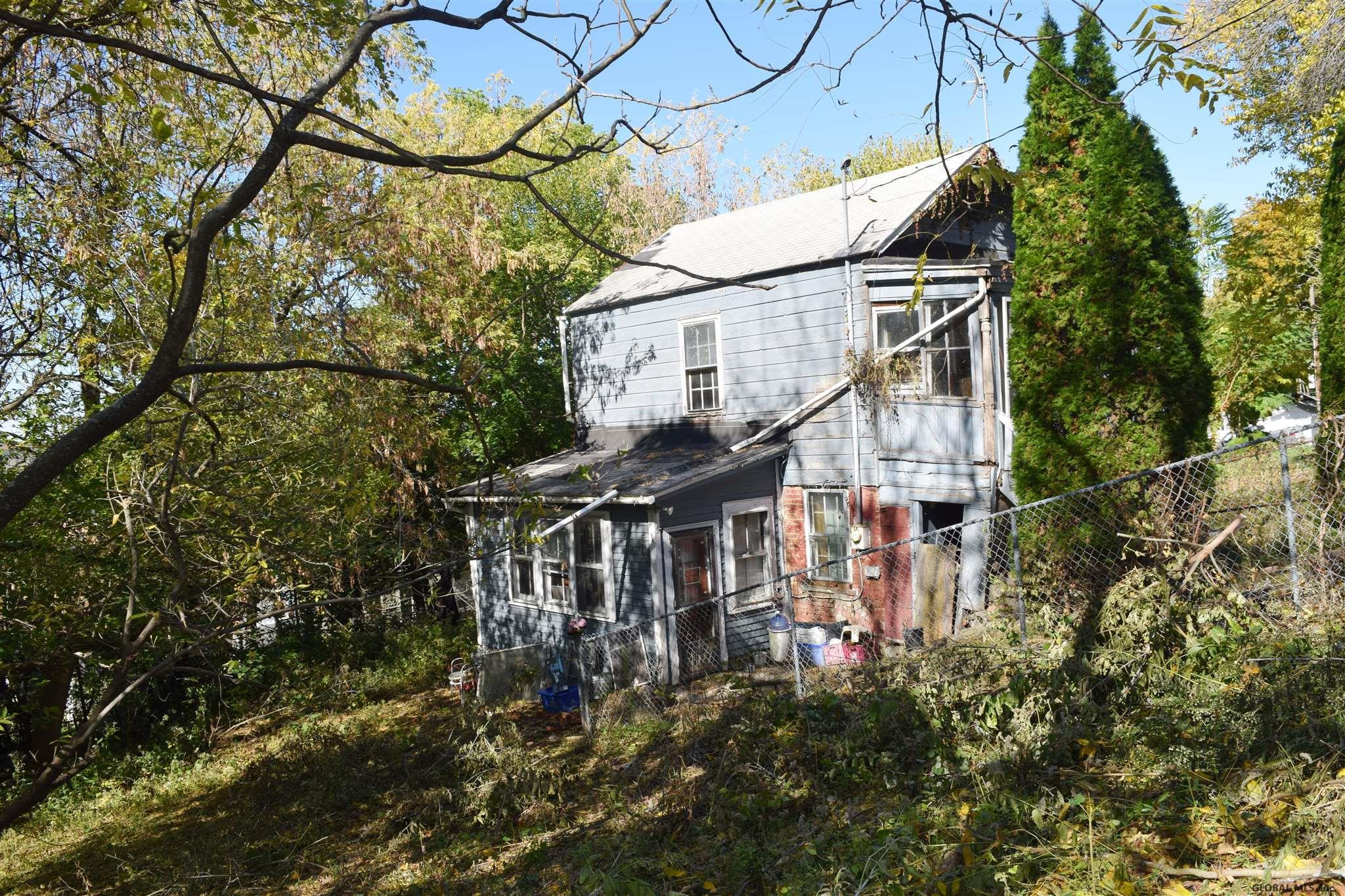 169 10th Street Troy, NY 12180 - Photo 2 of 18 Photo 2