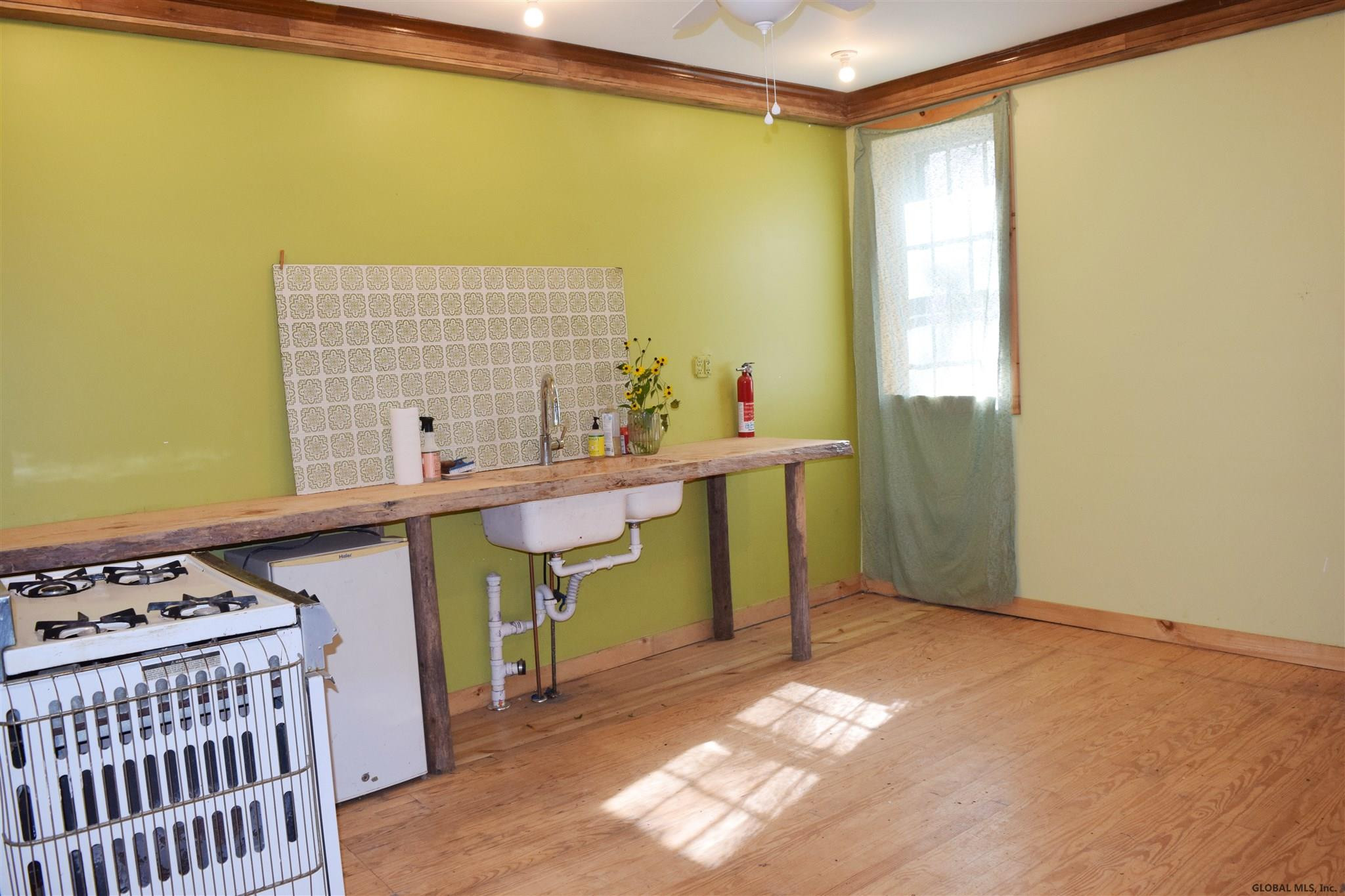 169 10th Street Troy, NY 12180 - Photo 6 of 18 Photo 6