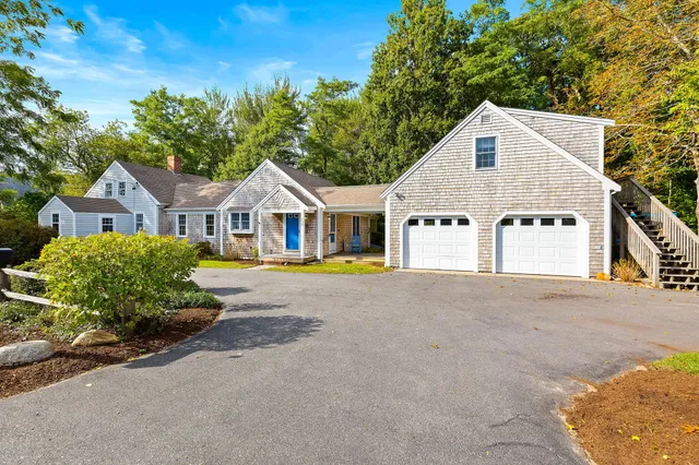 a house view with a outdoor space