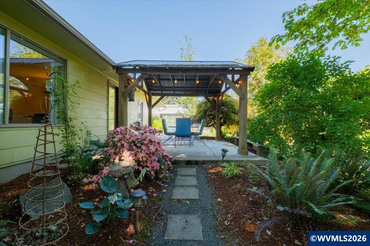 733 Northwest Laurel Place Albany, OR 97321 - Photo 38 of 50