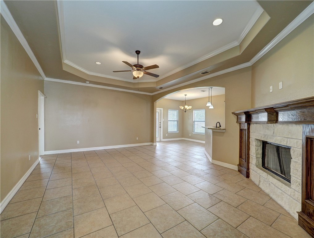 1125 Fallow Lane Corpus Christi, TX 78418 - Photo 14 of 32 Living Area