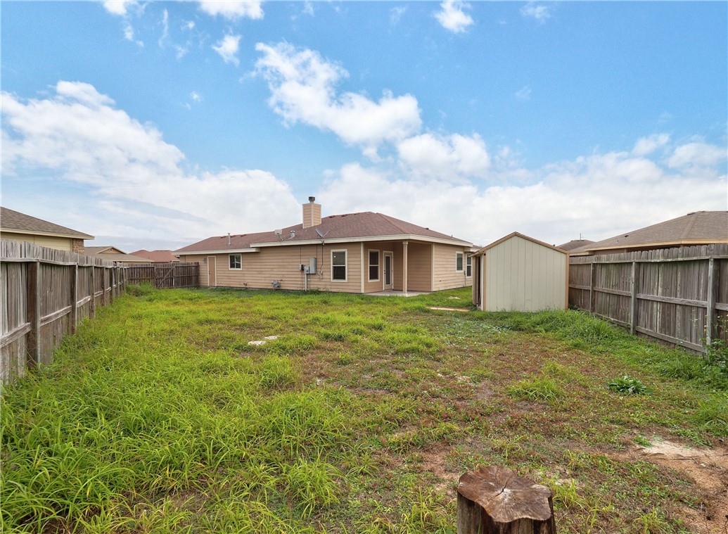 1125 Fallow Lane Corpus Christi, TX 78418 - Photo 30 of 32 Backyard/ Covered Patioi