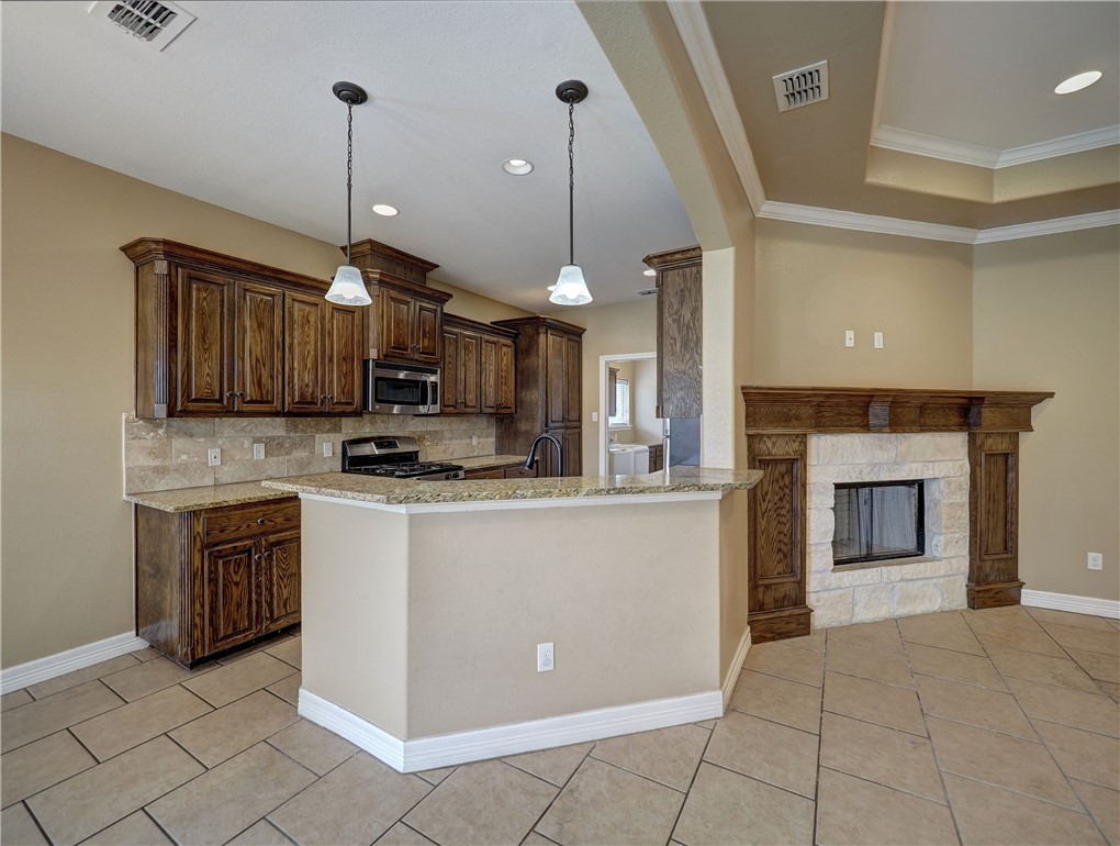 1125 Fallow Lane Corpus Christi, TX 78418 - Photo 5 of 32 KItchen