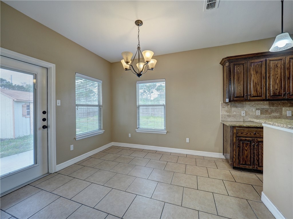 1125 Fallow Lane Corpus Christi, TX 78418 - Photo 10 of 32 Dining Area