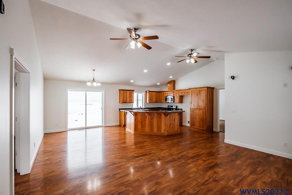 15250 Ball Road Sheridan, OR 97378 - Photo 9 of 41